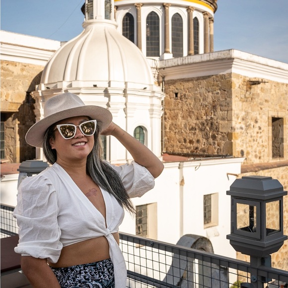 Jonathan Simkhai cropped tie front top white M euc - Picture 4 of 6